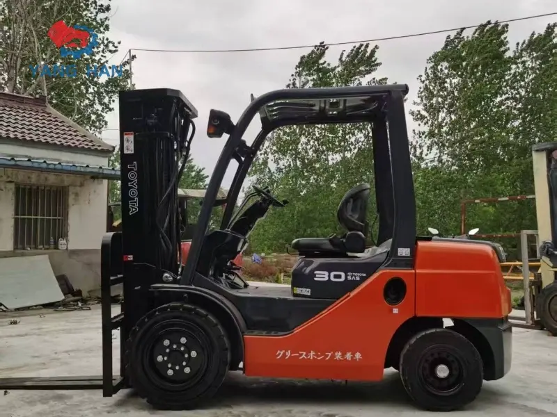 Good Condition Durable Used TOYOTA 30 Forklift Equipment for Sale